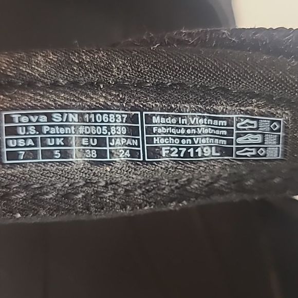 Teva 85 WOMEN'S TIRRA Close Toed Sandal Black Size 7M - Picture 12 of 12